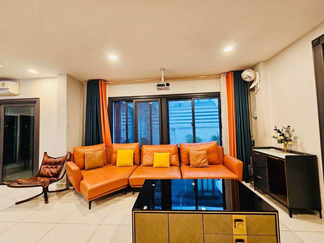 5 Bedroom House for rent at Patta Prime