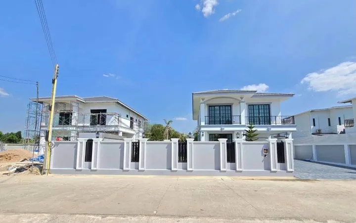 4 Bedroom Villa for sale in Huai Yai