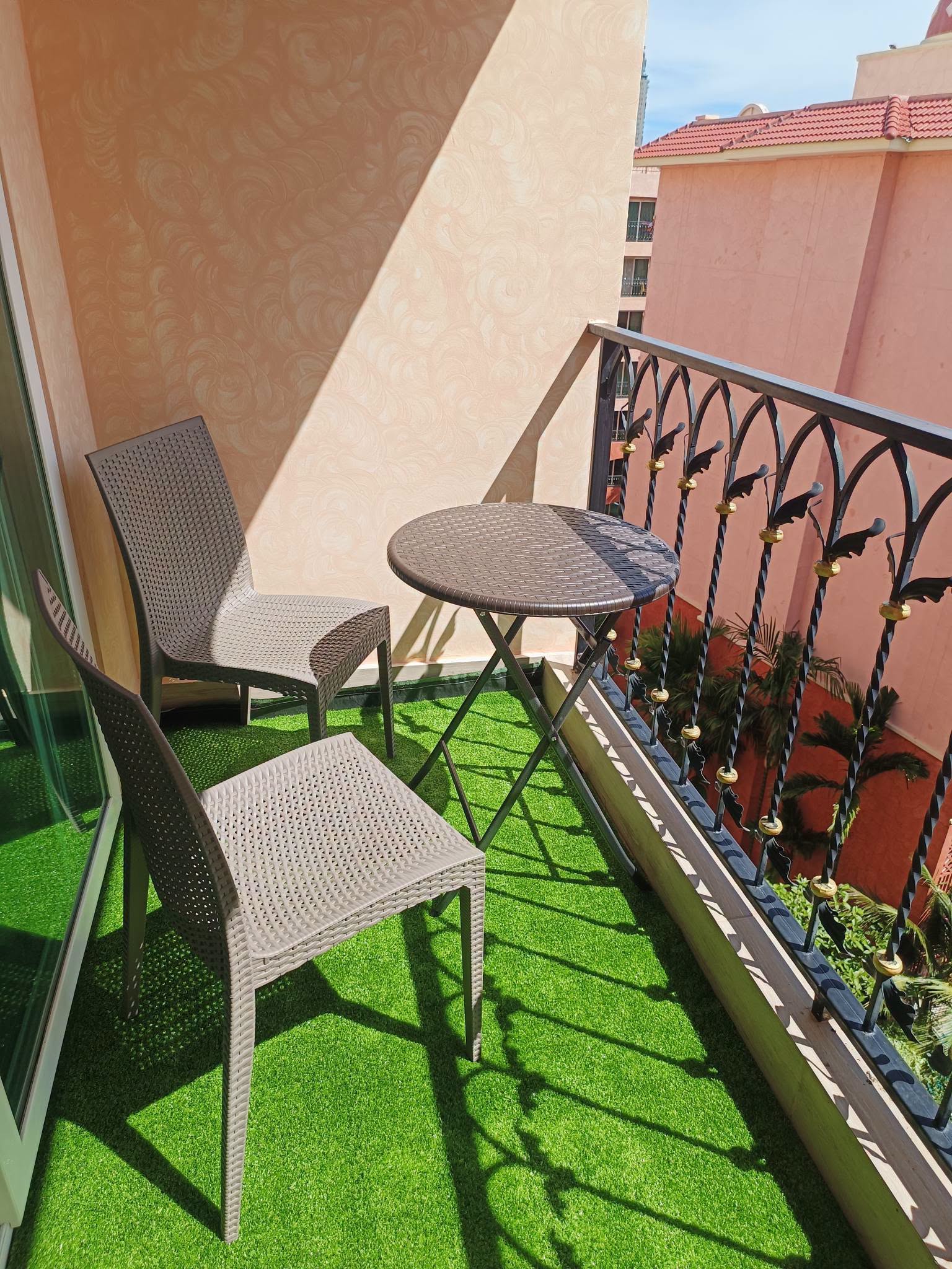 1 Bedroom Condo for sale at Seven Sea 1