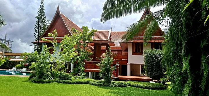 4 Bedroom House for sale in Mabprachan