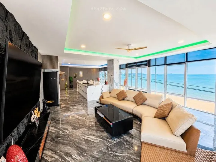 Photo from a listing at Venetian