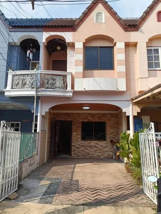 2 Bedroom Townhouse for rent at Rung Land Village