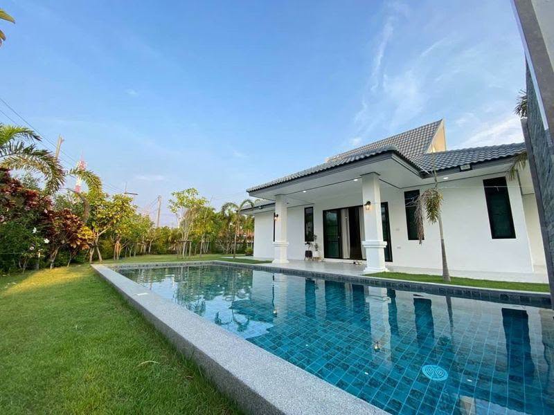 4 Bedroom House for sale at Lantern