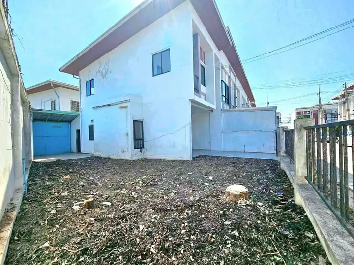 2 Bedroom Townhouse for sale in Soi Siam