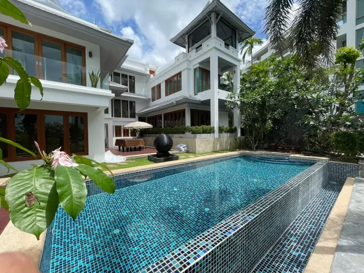 5 Bedroom Villa for rent in Wongamat