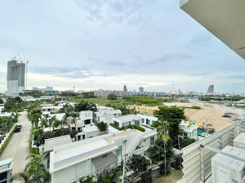 1 Bedroom Condo for rent at Laguna Beach Resort 3