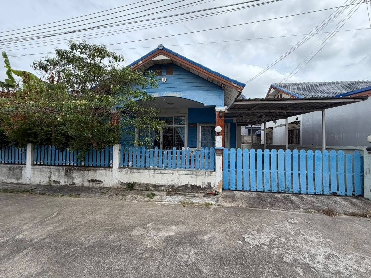 2 Bedroom House for sale in Takhian Tia