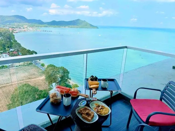 1 Bedroom Condo for rent at Del Mare