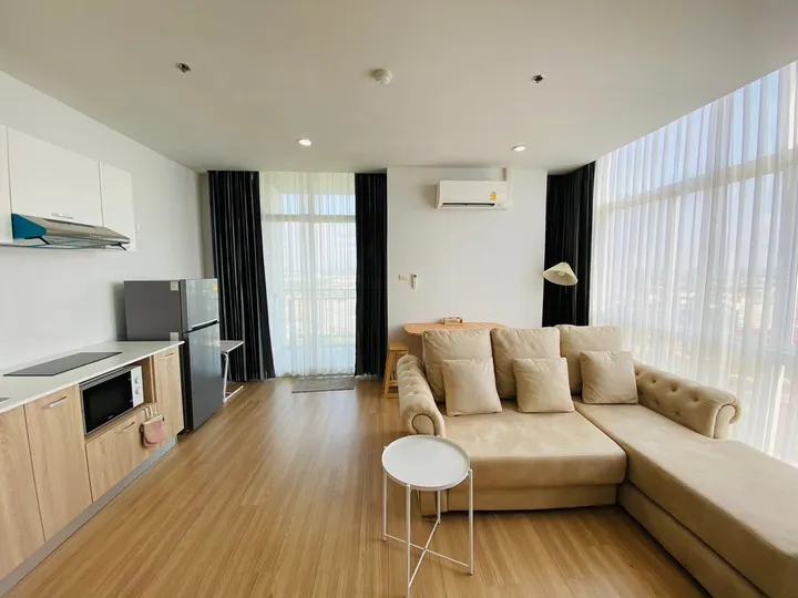 1 Bedroom Condo for rent at The Twin Tower