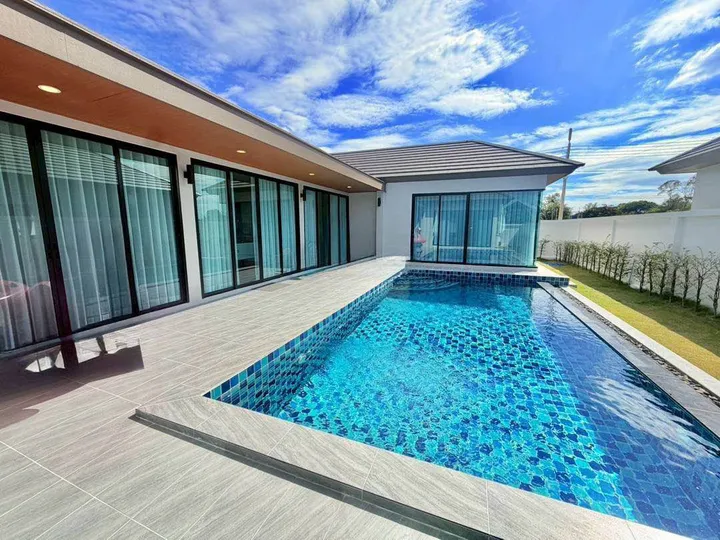 4 Bedroom Villa for rent in Huai Yai