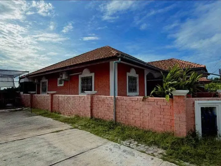 2 Bedroom House for sale in Noen Plub Wan