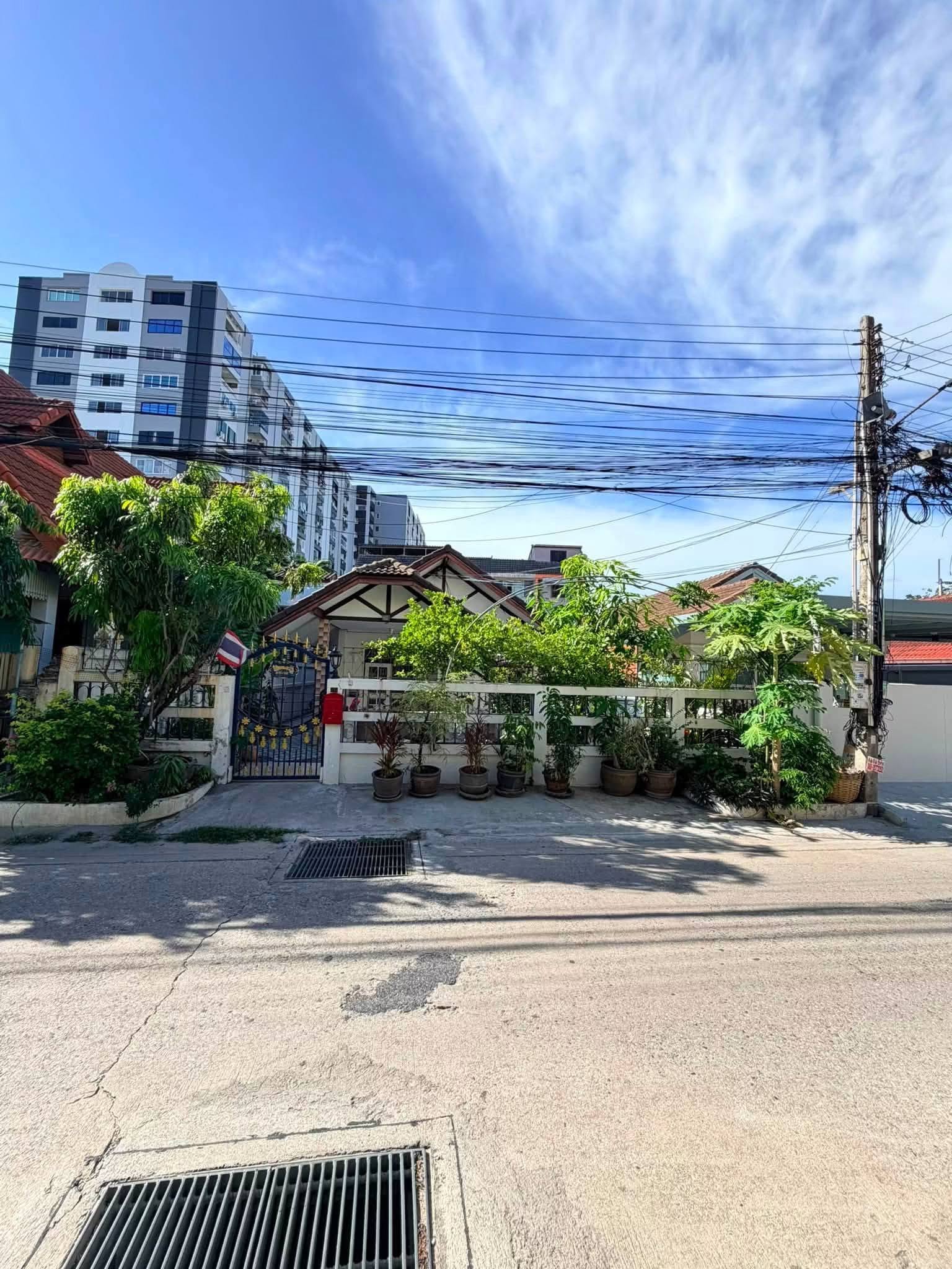 2 Bedroom House for sale in Central Pattaya