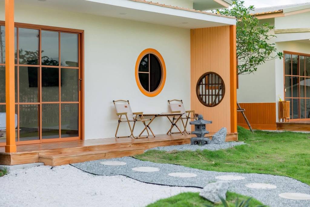 Commercial for sale in Bang Lamung