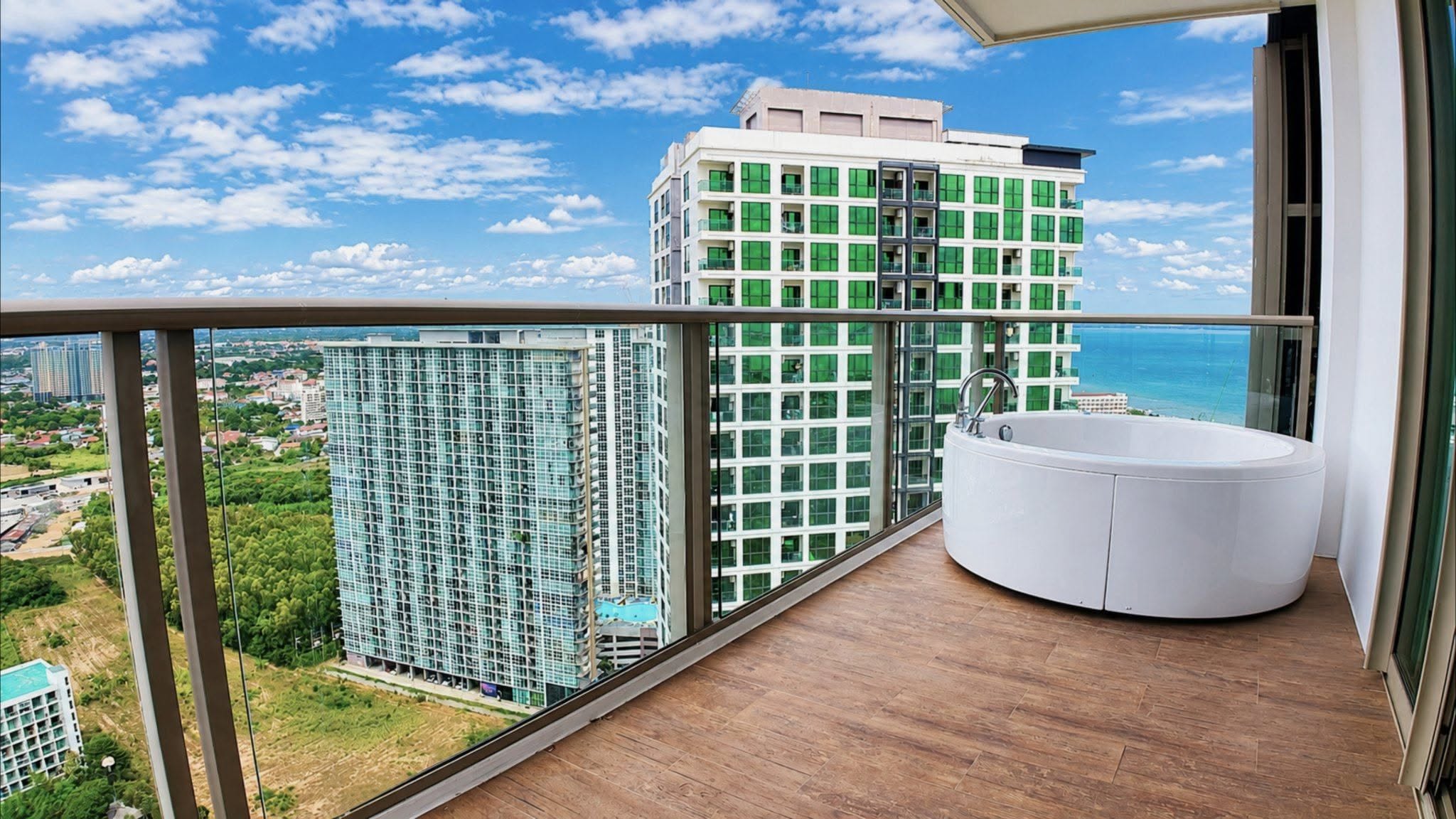 1 Bedroom Condo for sale at The Riviera Ocean Drive