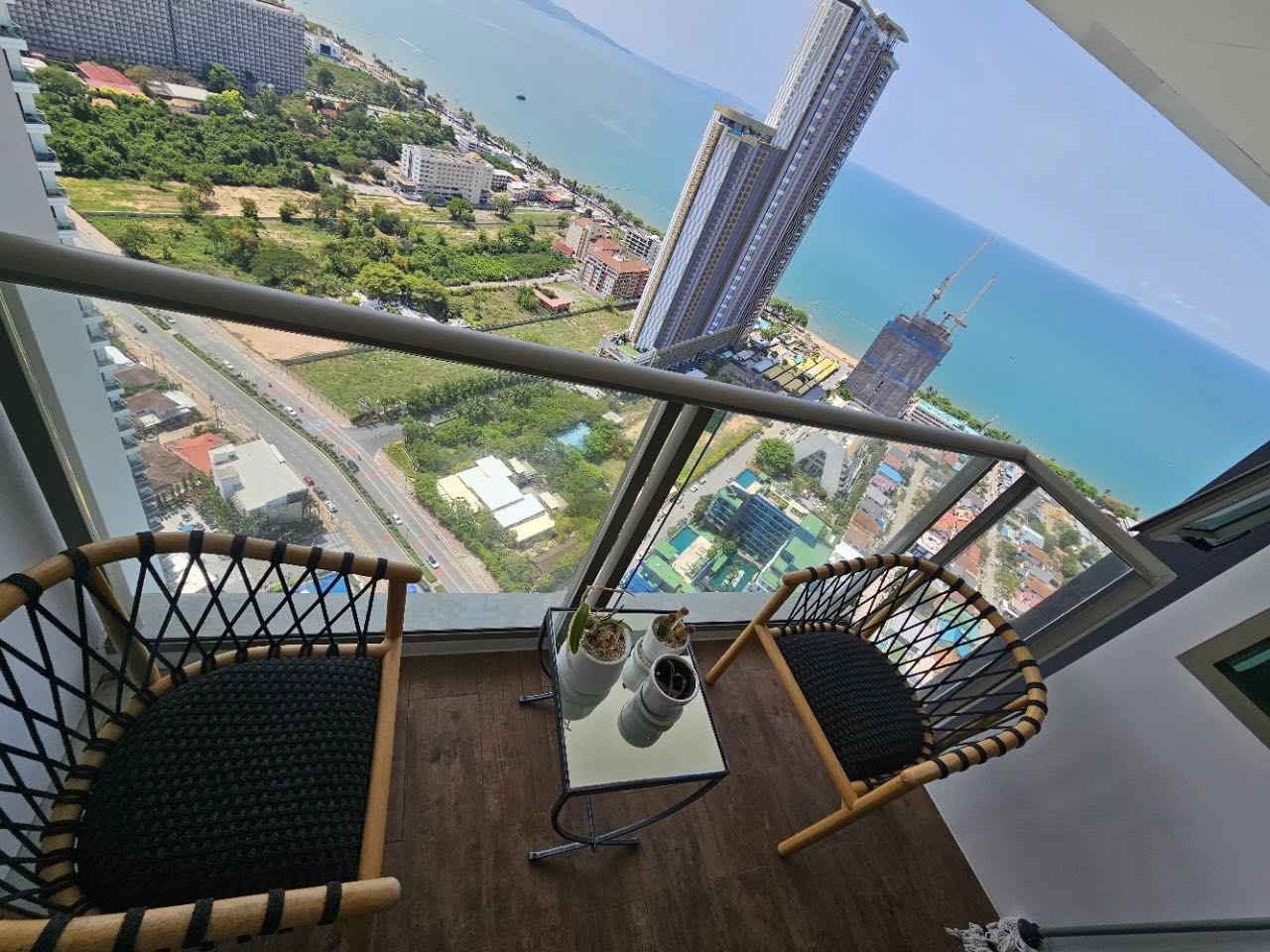 1 Bedroom Apartment for rent at The Riviera Ocean Drive