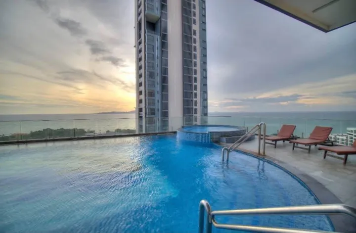 2 Bedroom Condo for rent at Cosy Beach View
