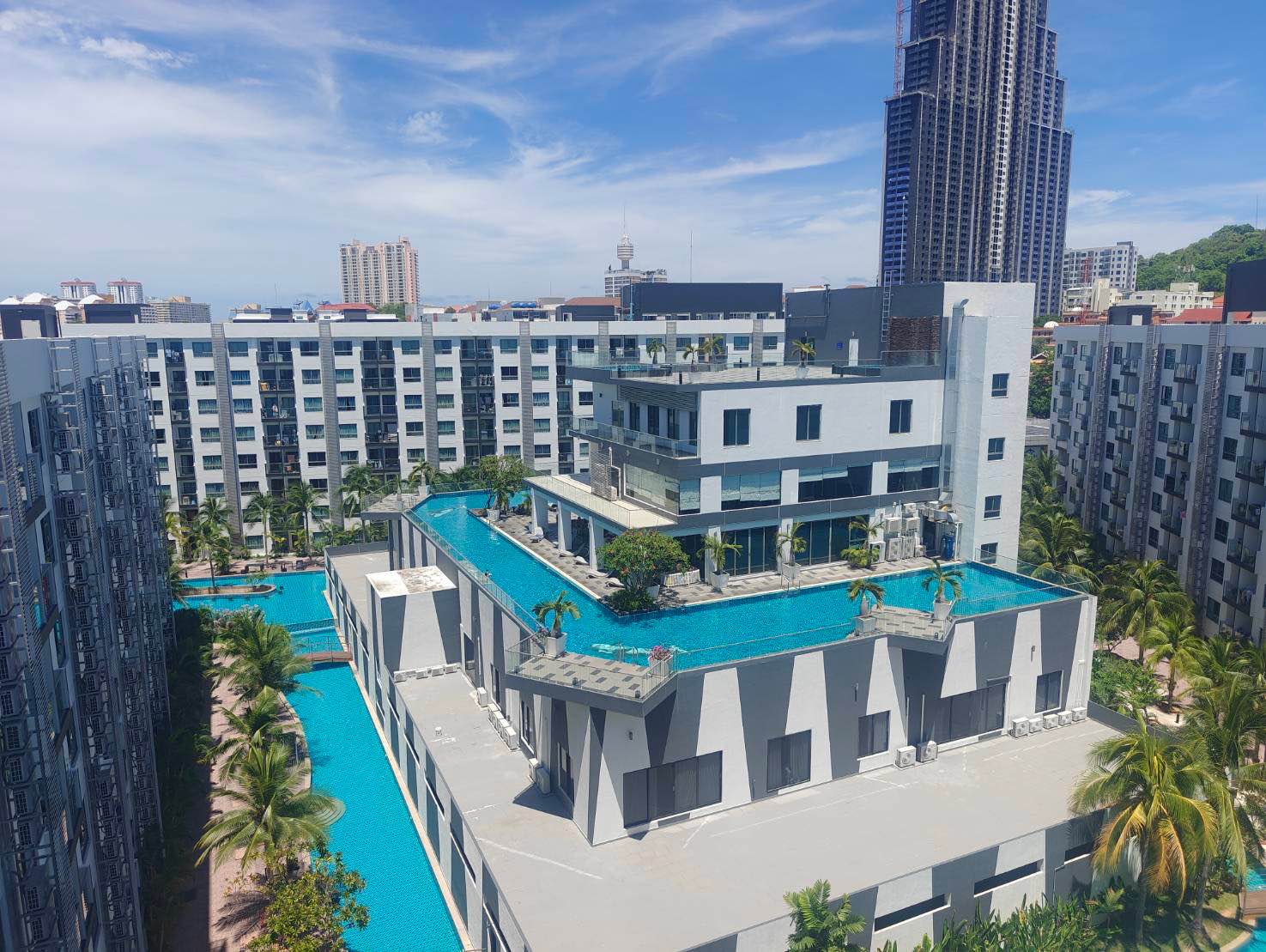 2 Bedroom Condo for sale at Arcadia Beach Resort