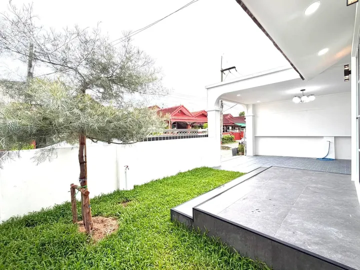 3 Bedroom House for sale at Rattanakorn Village 5