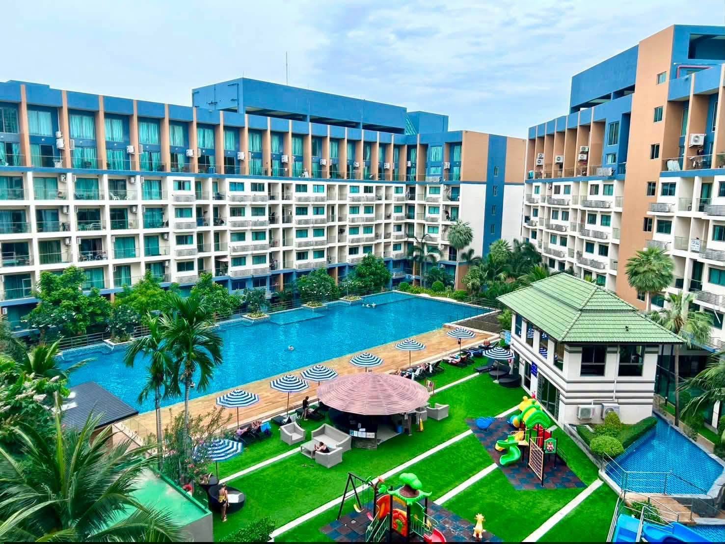 2 Bedroom Condo for sale at Laguna Beach Resort 2