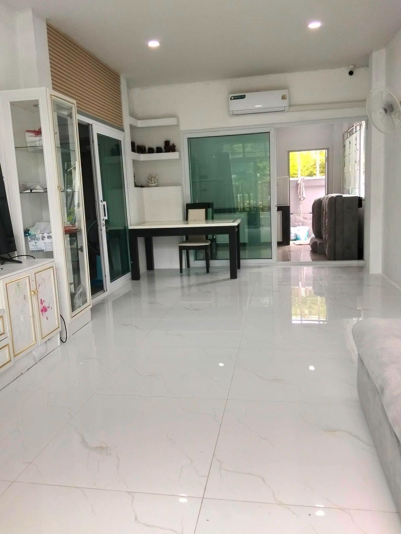4 Bedroom House for sale in Nong Ket Yai