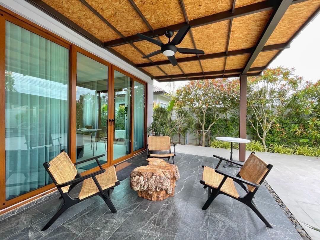 3 Bedroom Villa for rent at Panalee Banna