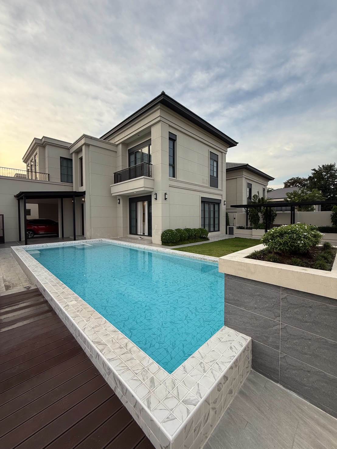 5 Bedroom Villa for rent in Nong Pla Lai