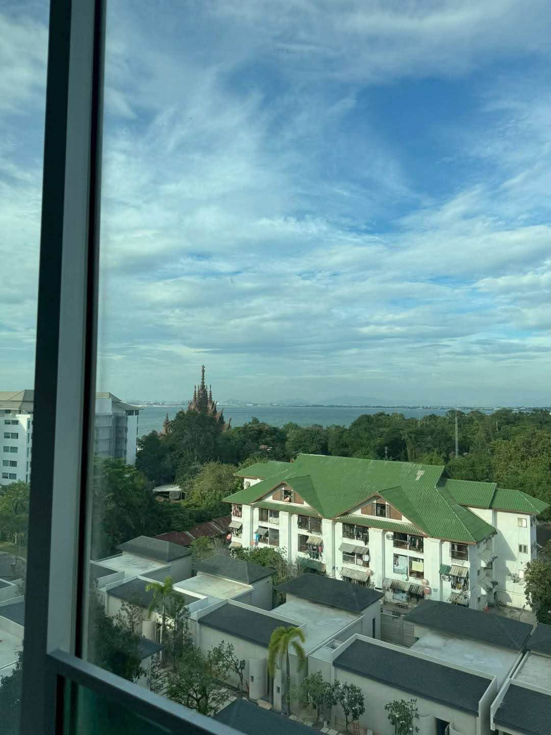 3 Bedroom Condo for sale at Club Royal Wongamat