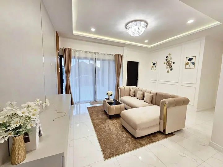 Photo from a listing at Pattaya Rungruang Village
