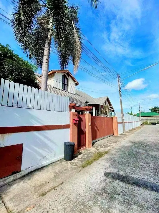 4 Bedroom House for sale in Siam Country Club