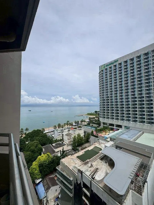 Studio for sale at Markland