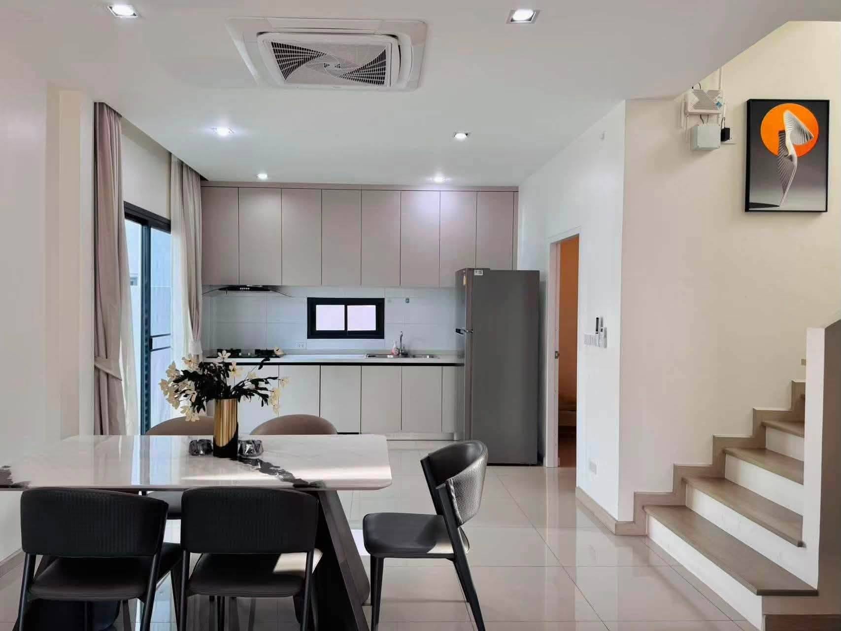 4 Bedroom House for rent at Patta Element