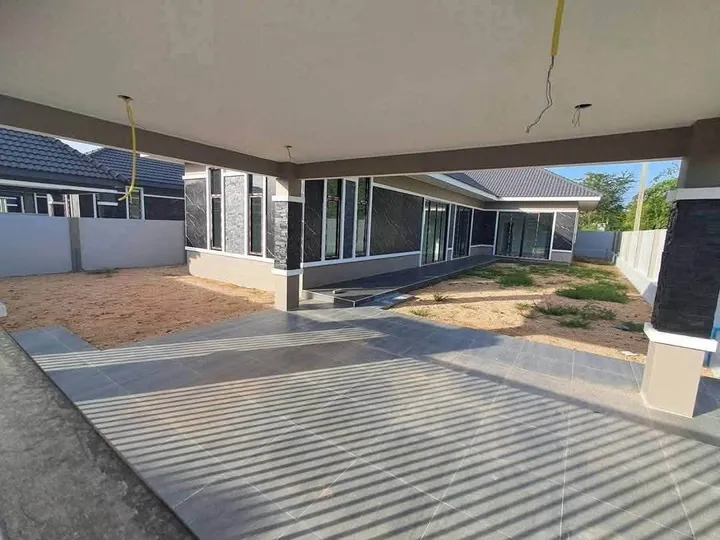 3 Bedroom House for sale in Chaiyapruek