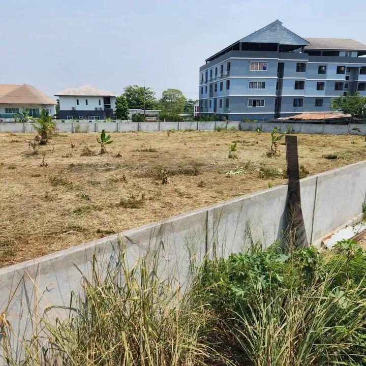 Land for sale in Na Kluea