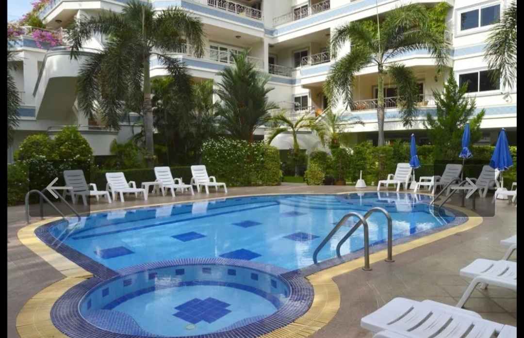 1 Bedroom Apartment for sale in Pratumnak