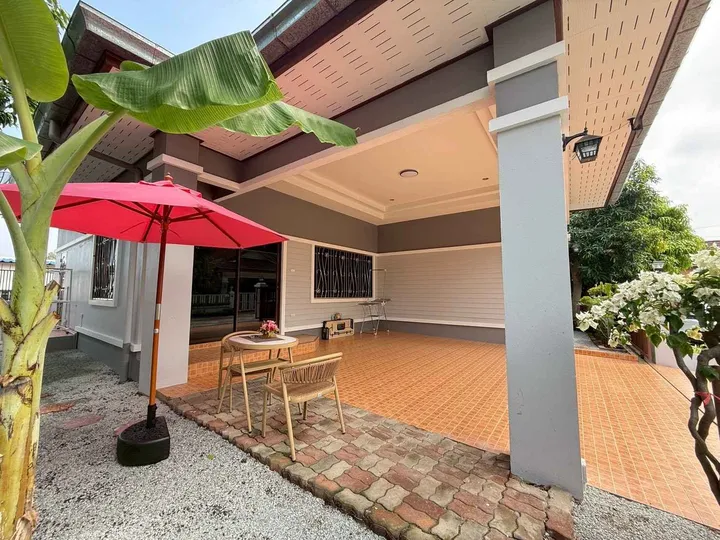 Photo from a listing at Pornthep Garden Ville 6