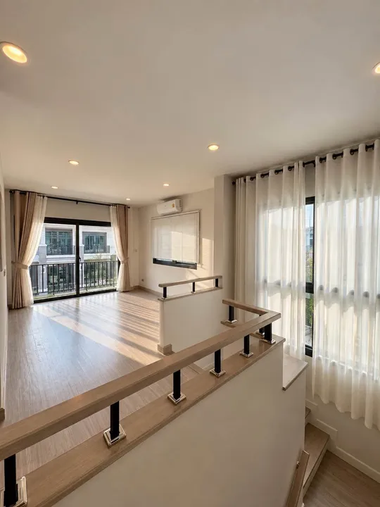 4 Bedroom House for sale at Supalai Park Ville