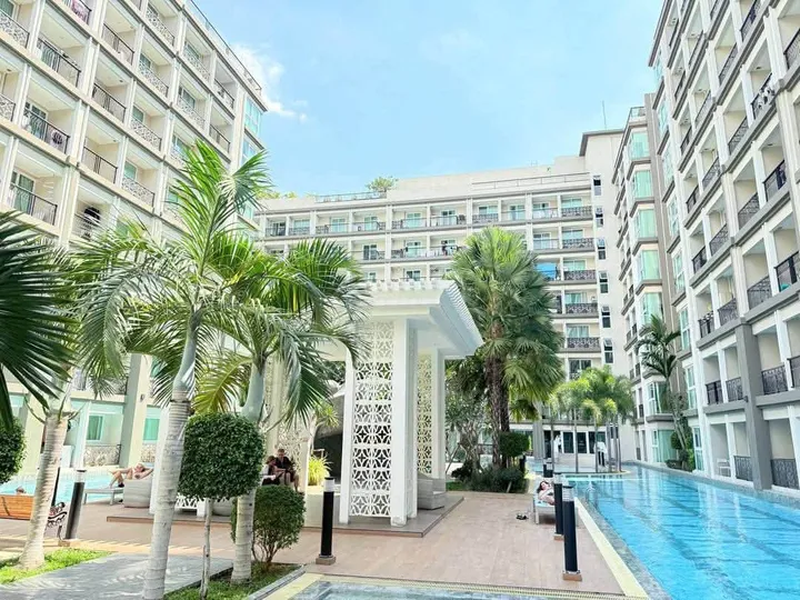 1 Bedroom Condo for sale at Dusit Grand Park 2