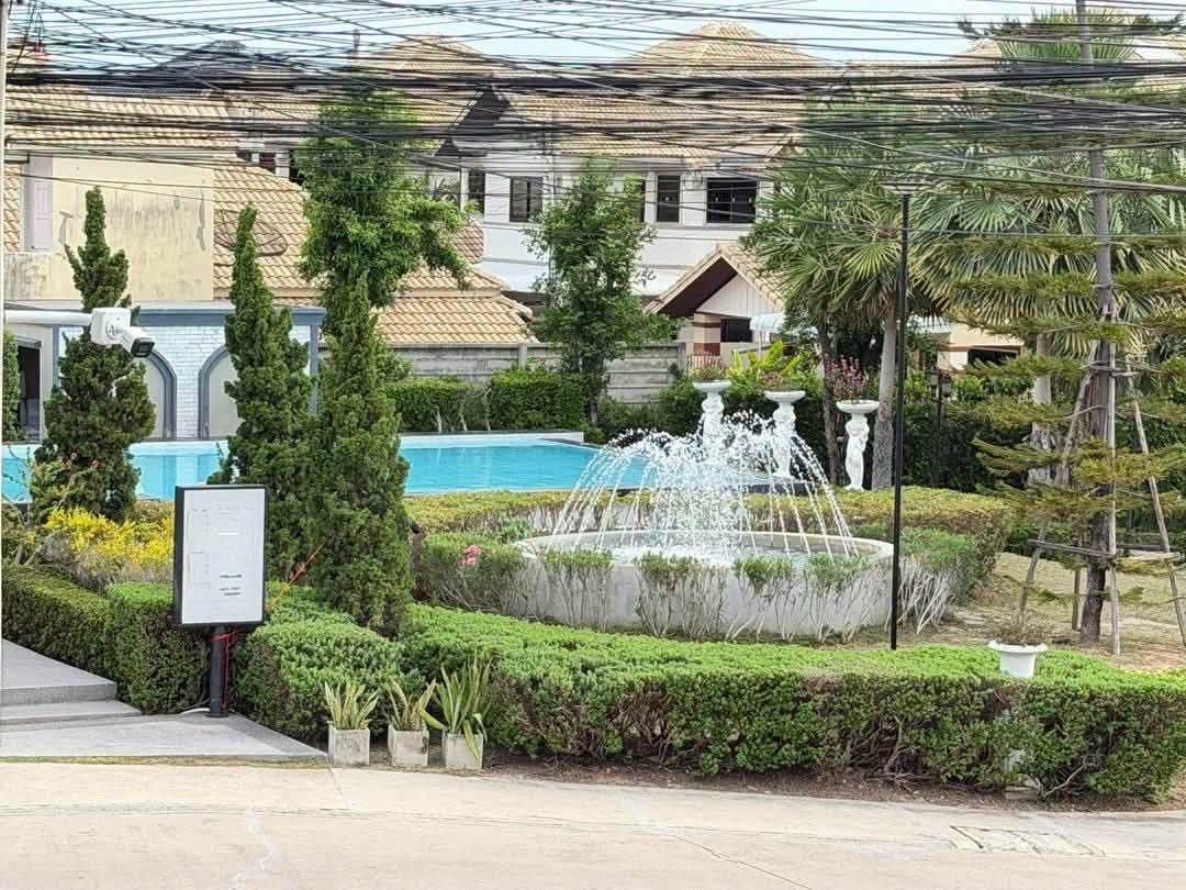 4 Bedroom Townhouse for rent at Golden Town