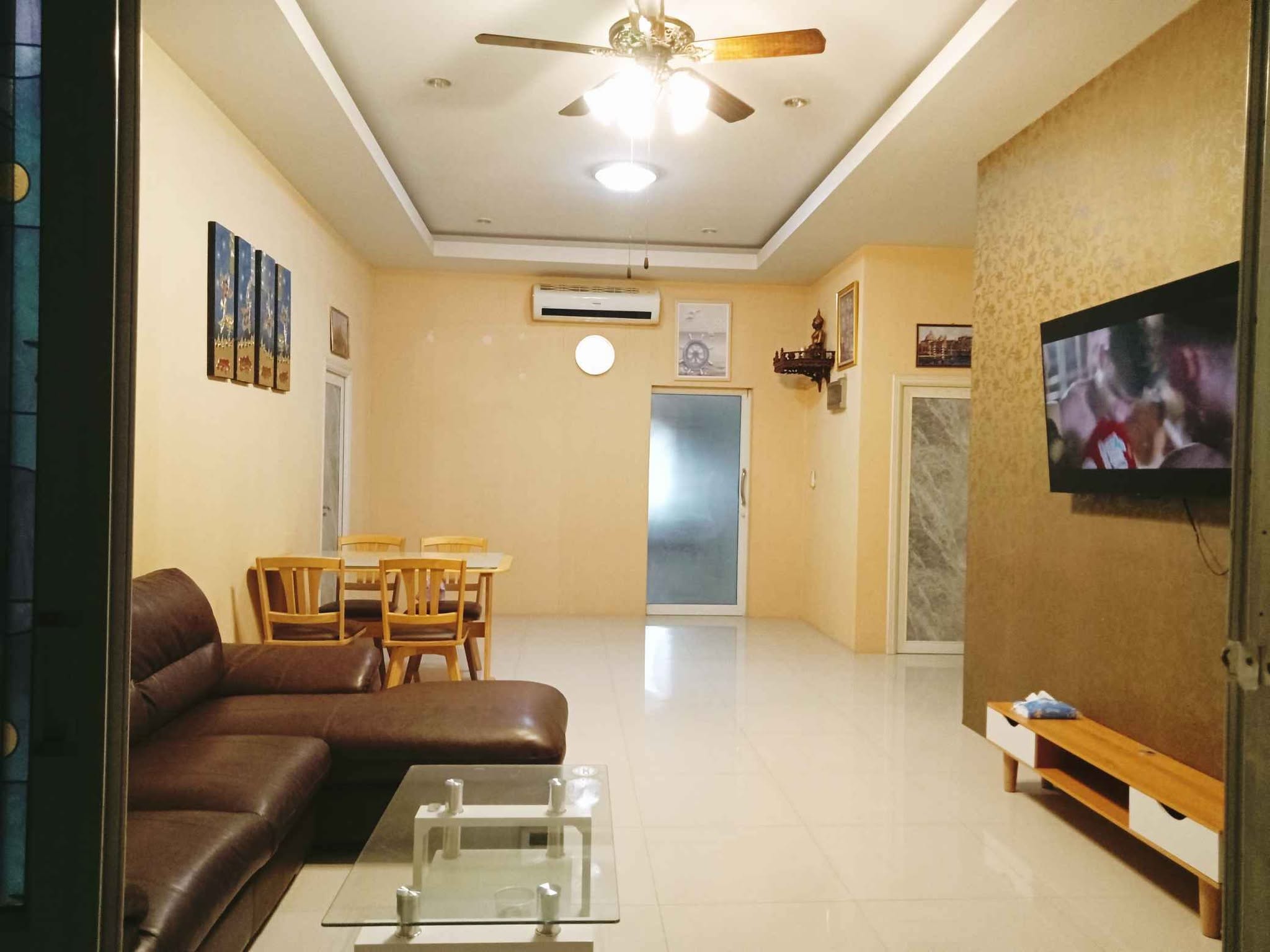 3 Bedroom House for rent in Bang Lamung
