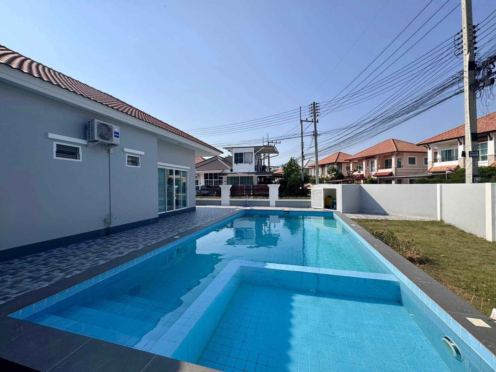 4 Bedroom Villa for rent at Rattanakorn Village