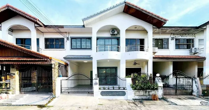 2 Bedroom Townhouse for sale in Khao Talo