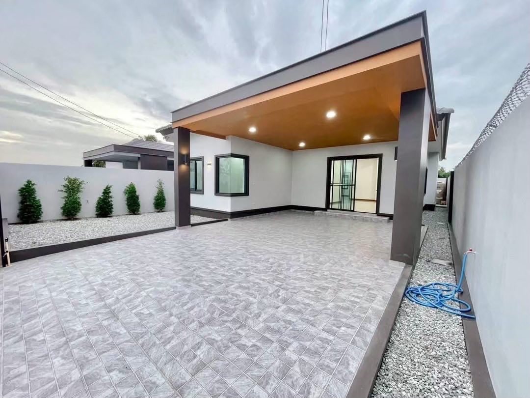 3 Bedroom House for sale in Pong