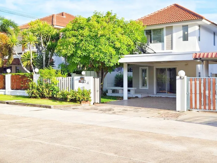 3 Bedroom House for sale at กลางสวน