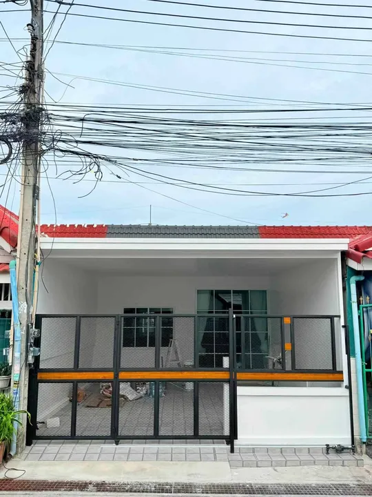 Listing photo