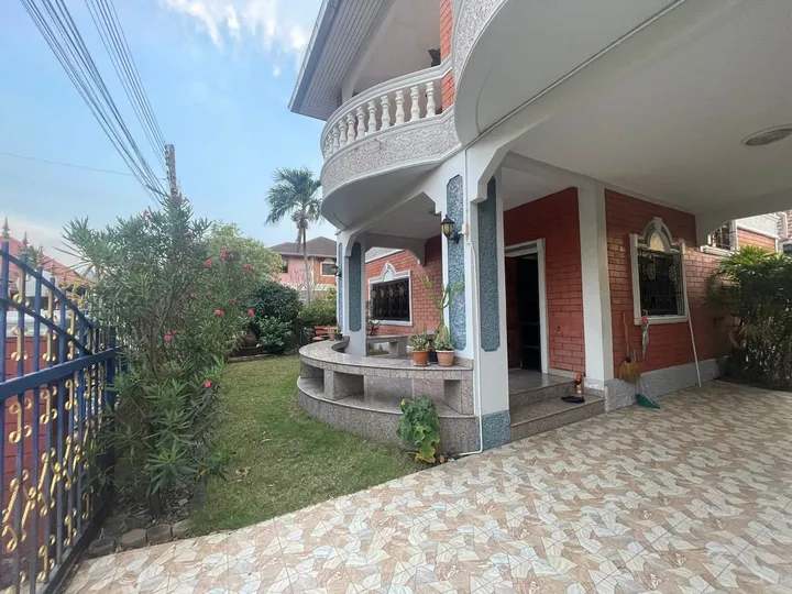 3 Bedroom House for rent in Na Kluea