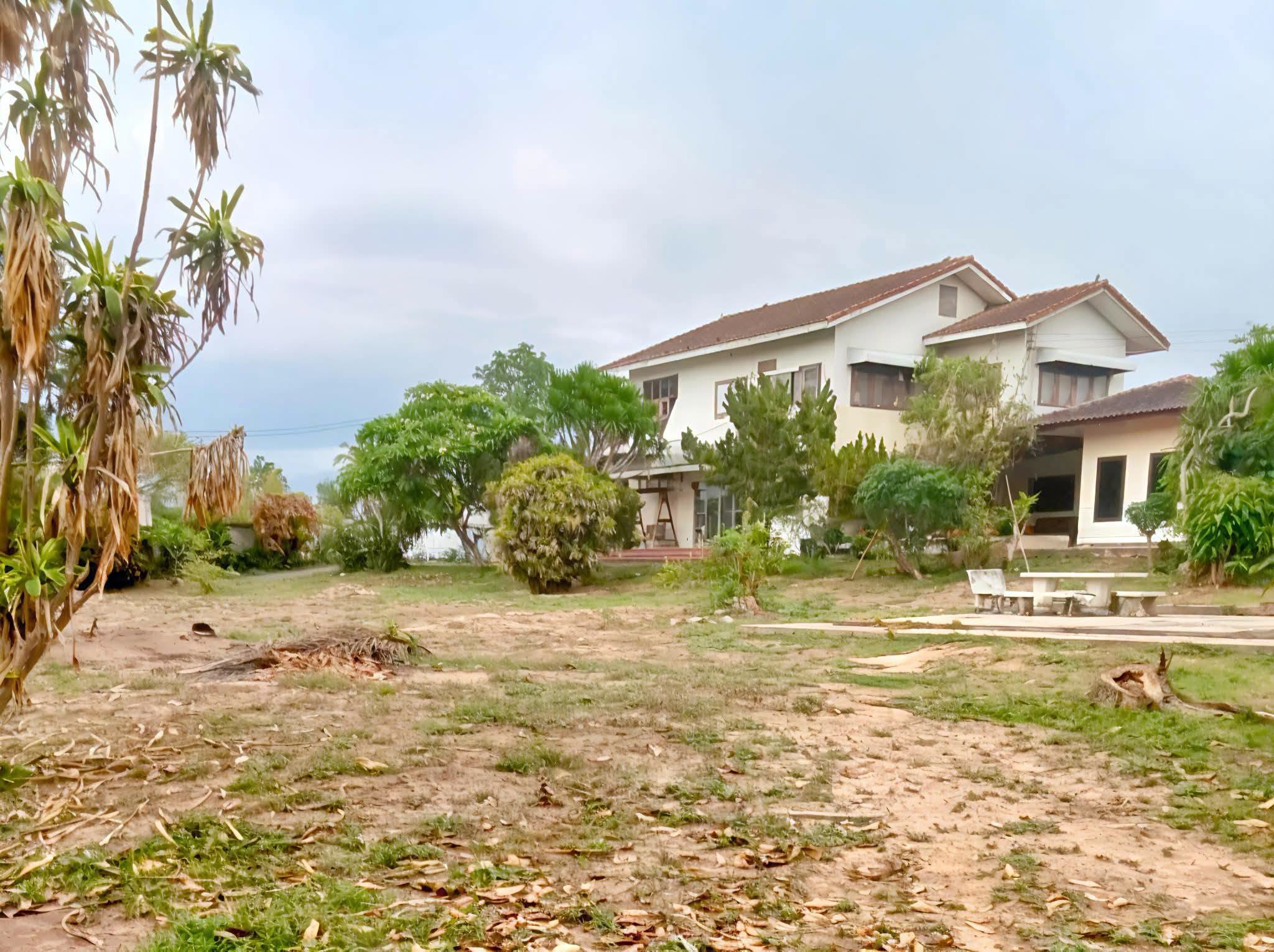 5 Bedroom House for sale in Mabprachan