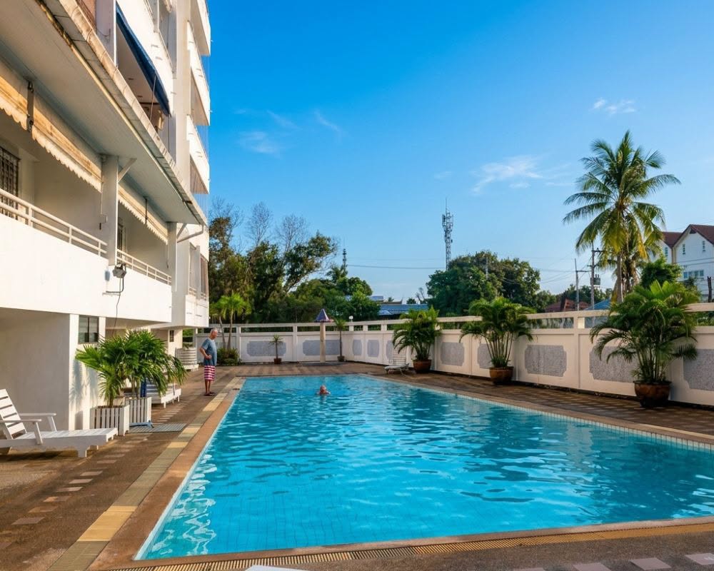 1 Bedroom Condo for rent in Ban Amphur