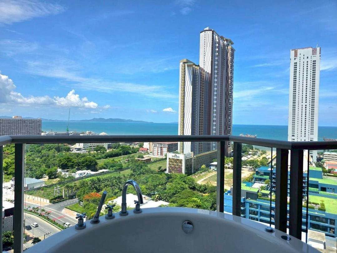 1 Bedroom Condo for rent at Copacabana