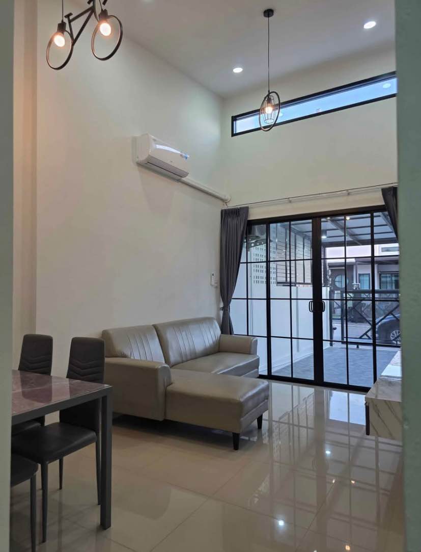 3 Bedroom Townhouse for rent at Siam Country