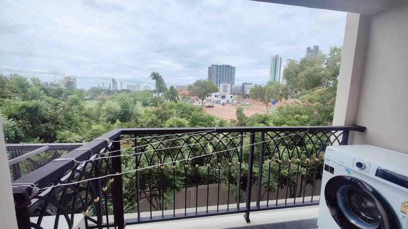 Studio for sale at Dusit Grand Park 2